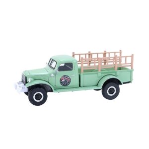 1946 dodge power wagon strawberry farm 1:64 greenlight