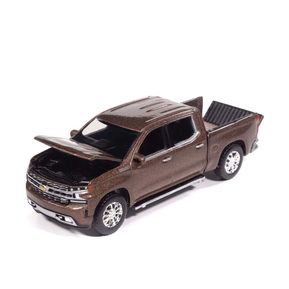 auto world 2019 chevrolet silverado high country oakwood metallic 1:64 premium release 1a auto world 2019 chevrolet silverado high country oakwood metallic 1:64 premium release 1a