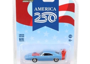 GreenLight 1:64 1969 Dodge Charger Daytona
